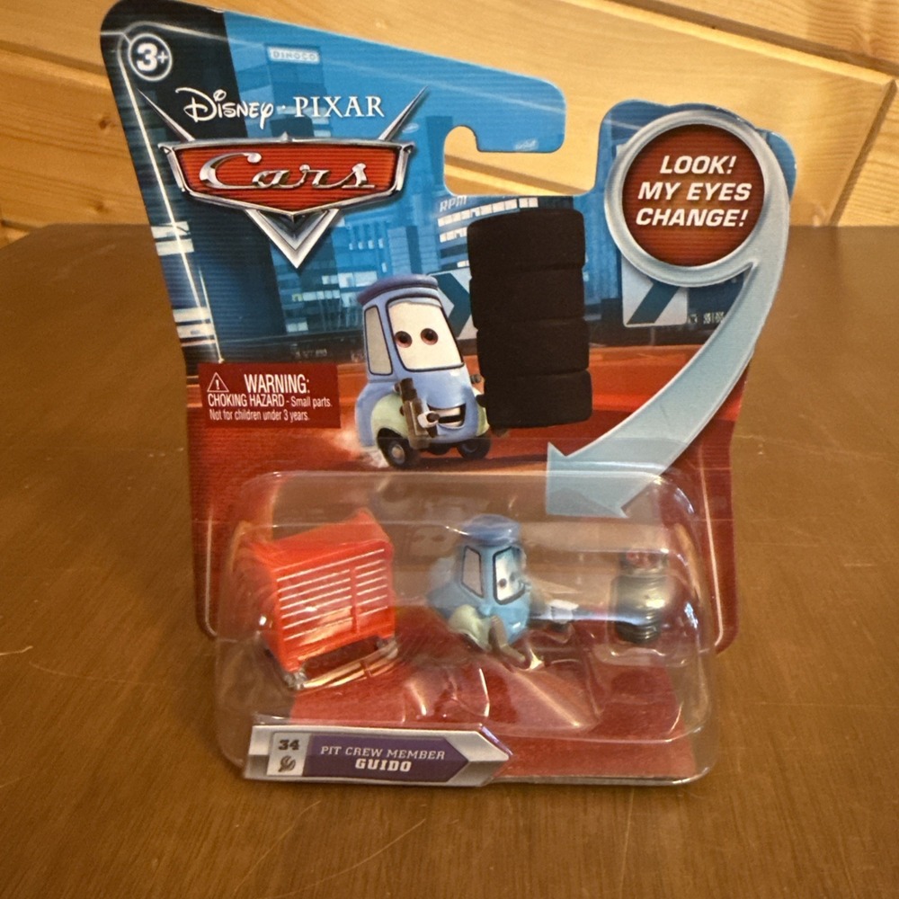 2010 Disney Cars Skyline Lenticular PIT CREW MEMBER GUIDO #34